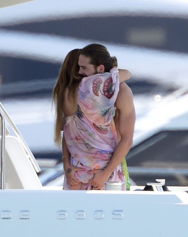 Heidi-Klum-Sexy-TheFappeningBlog.com-39