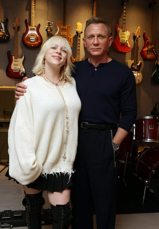 FBKf8LdUUAIByfY.jpeg-1