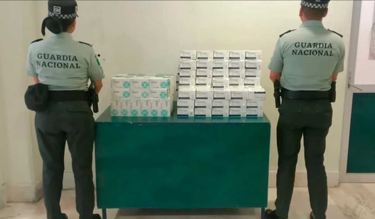 Aseguran 19 mil pastillas de medicamento psicotrópico en Querétaro