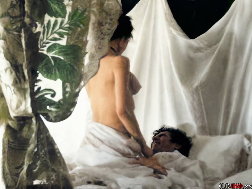 vanessa-kirby-nude-napoleon-outtake2