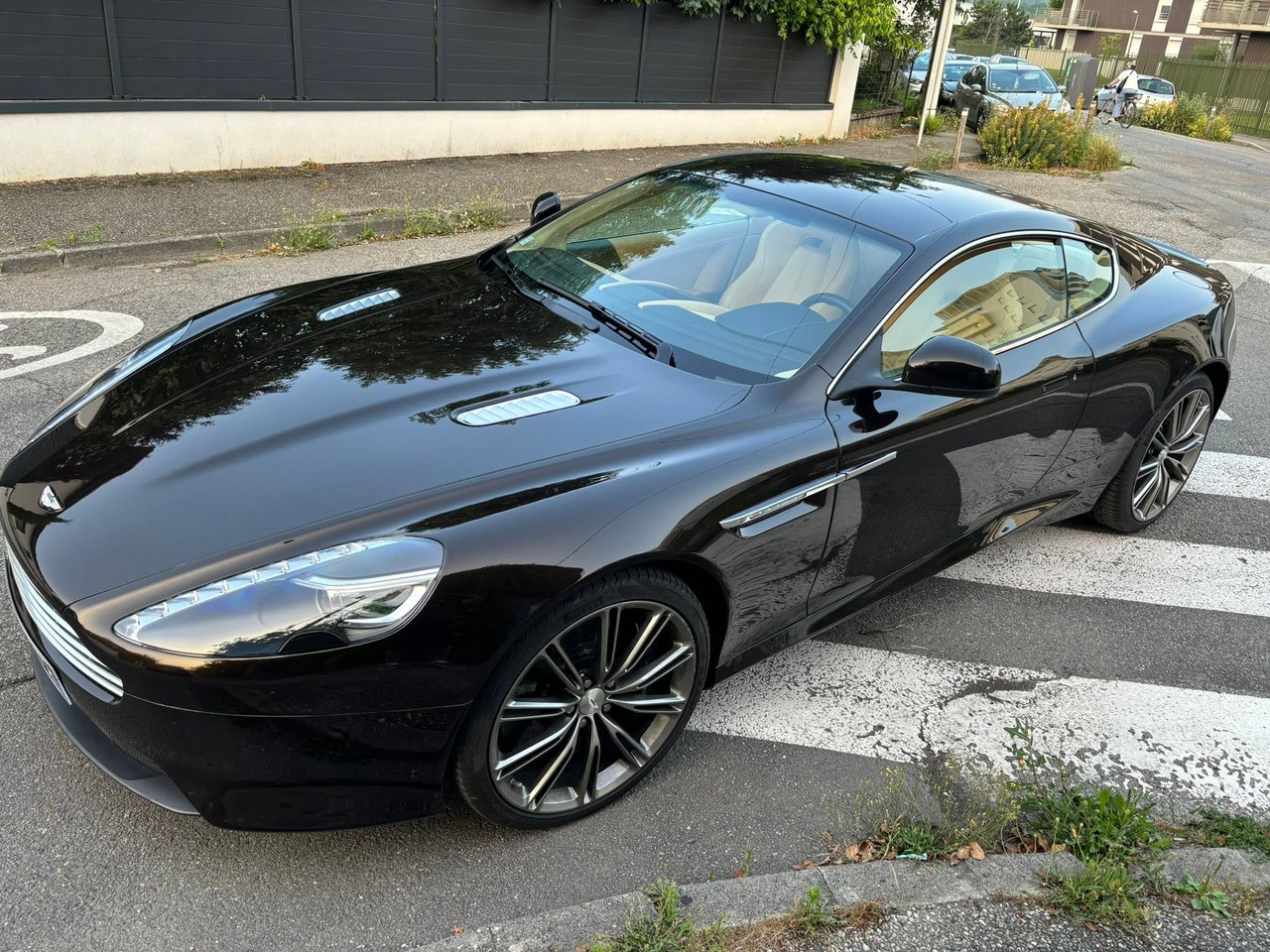 [Image: Aston-Martin-Virage-JDM-10.jpg]