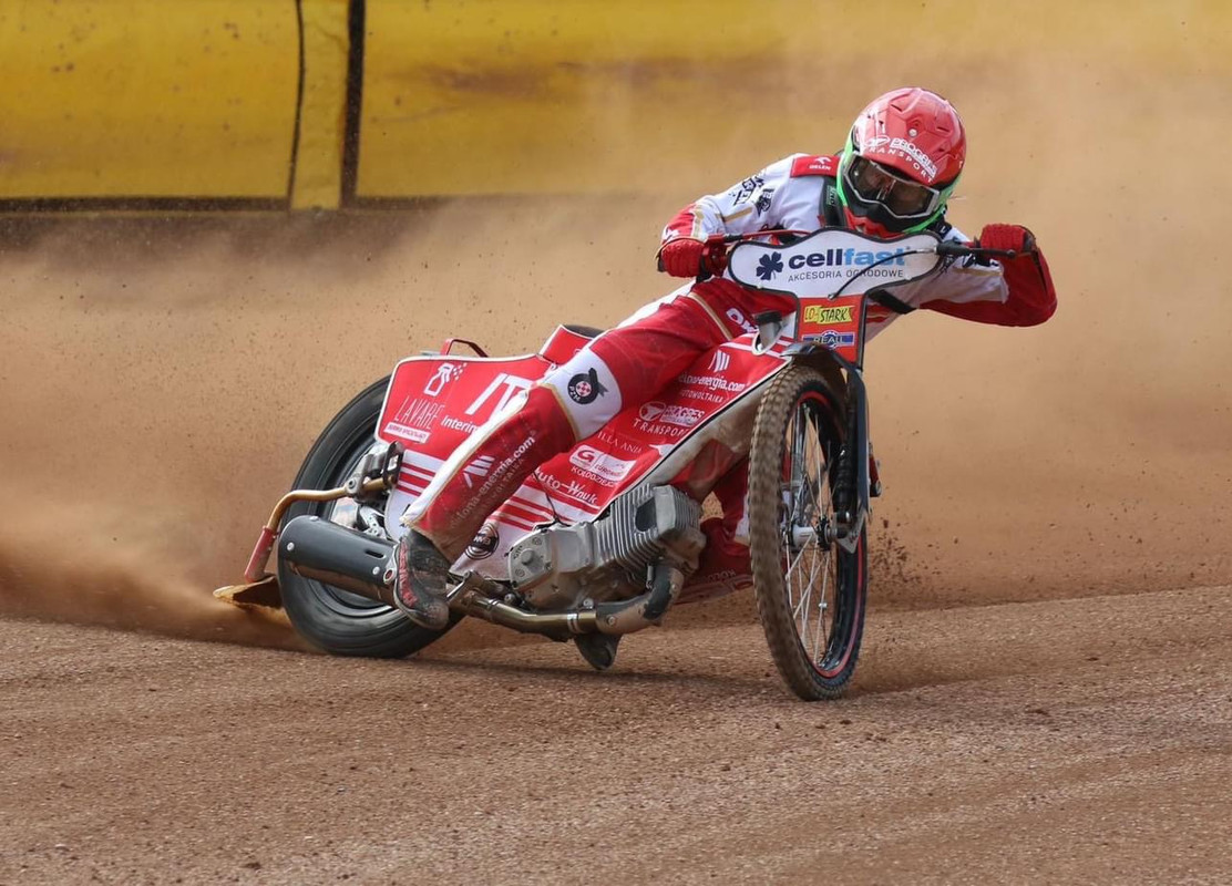 61F49744-7C3D-499F-B21D-CC32CFF62D75