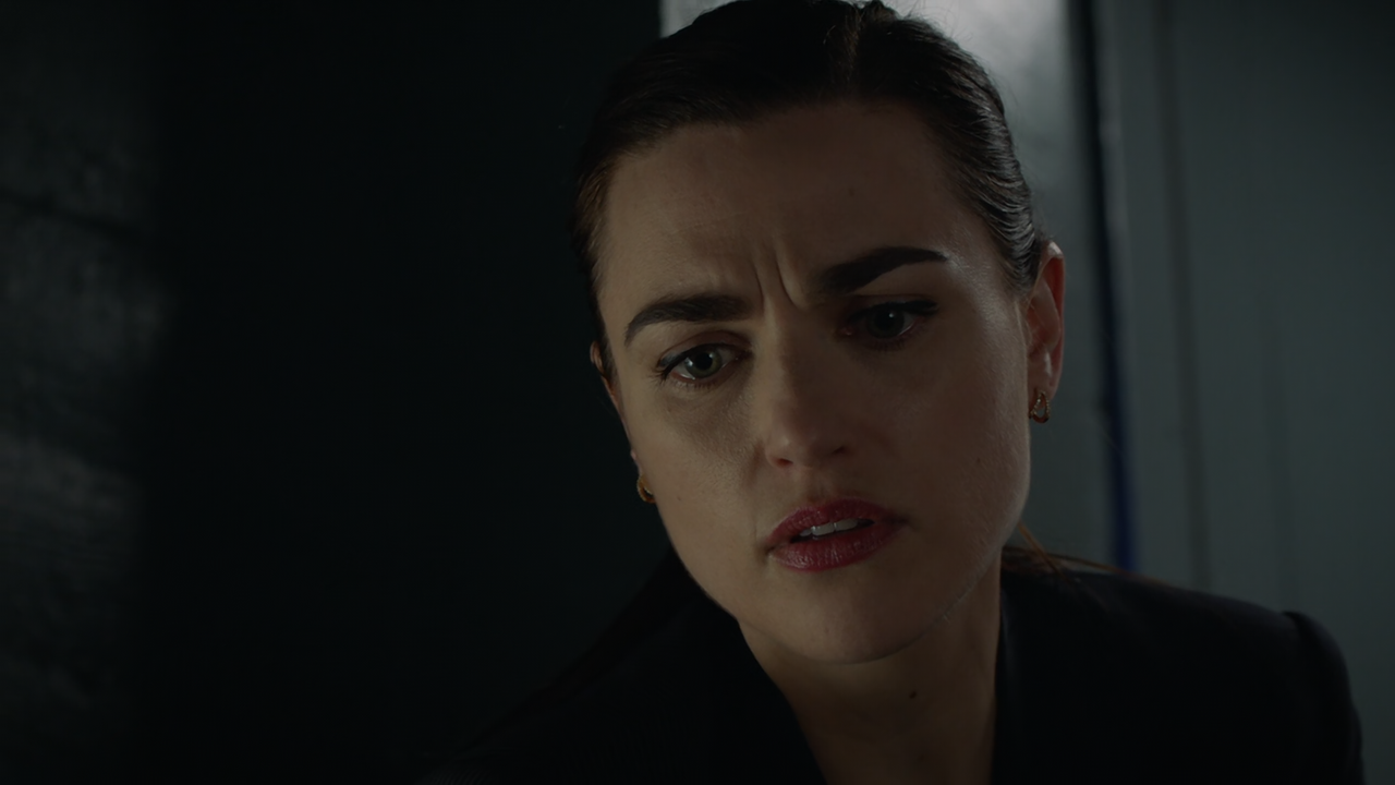 Supergirl.S05E18.The.Missing.Link.1080p.10bit.AMZN.WEB-DL.AAC5.1.HEVC-Vyndros.mkv_snapshot_27.02_[20