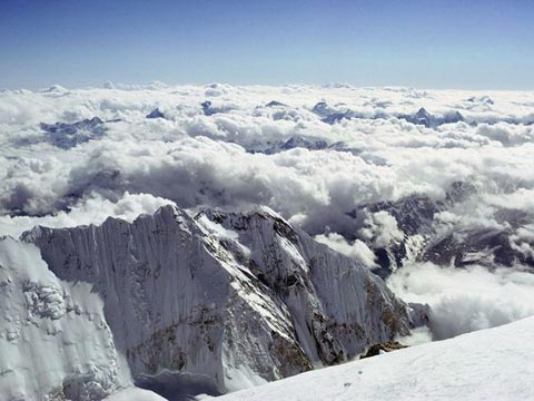 [Image: Everest9.jpg]