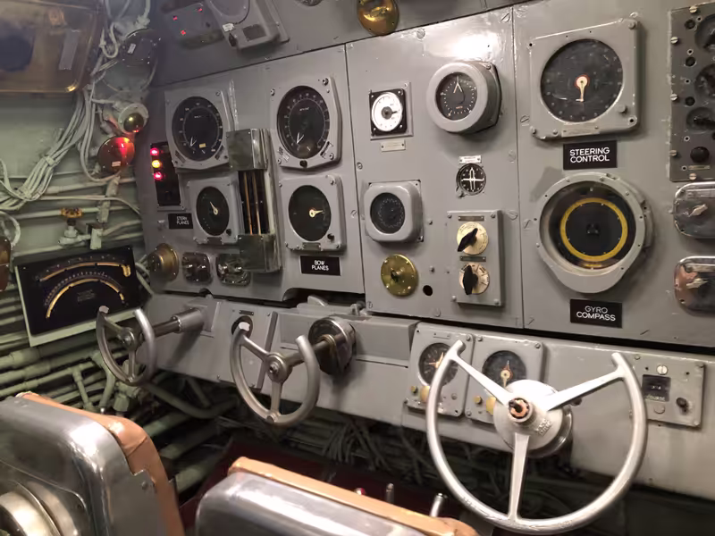 60-control-room-06.avif