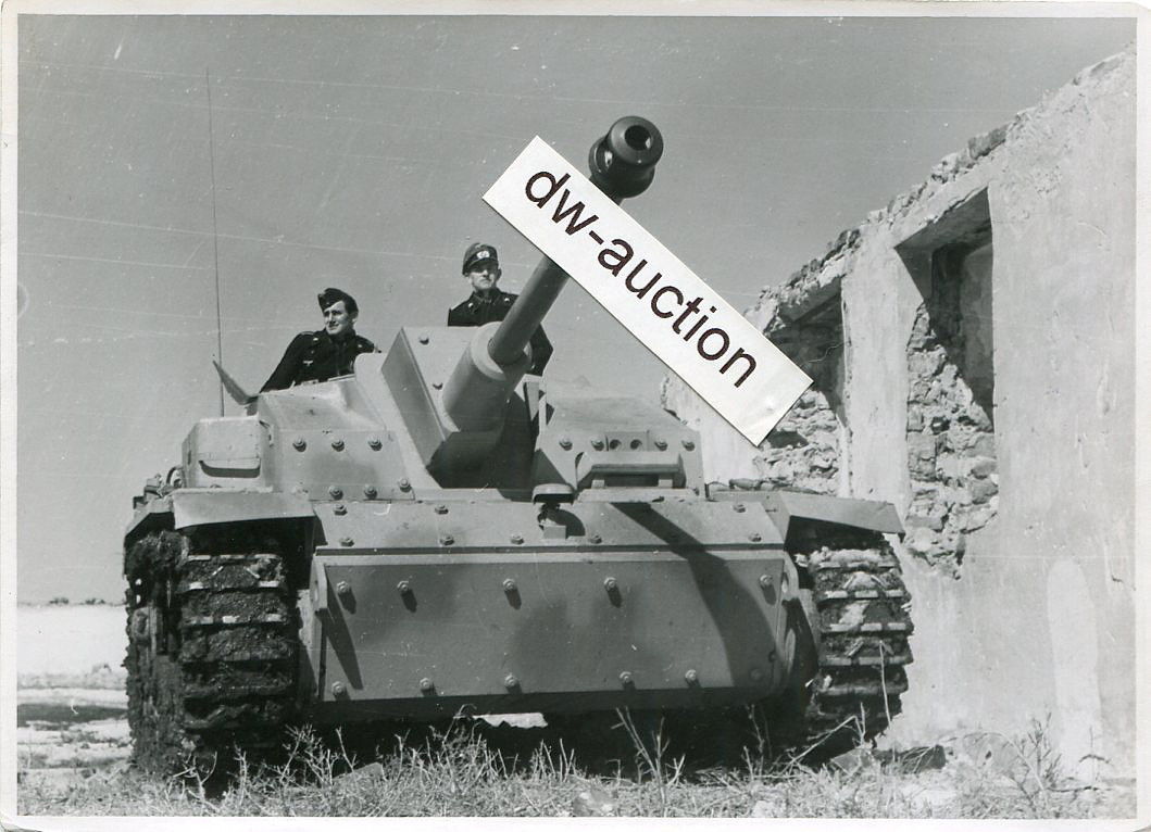 Sturmgeschütz Langrohr , Besatzung in Panzerunif