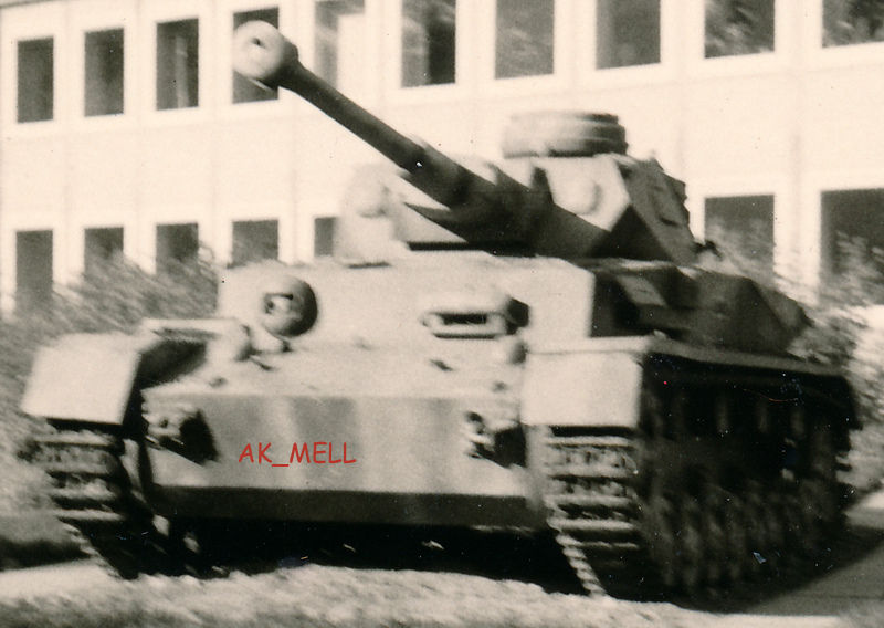 FOTO 2WK PANZER TIGER ALS DENKMAL BW KASERNE