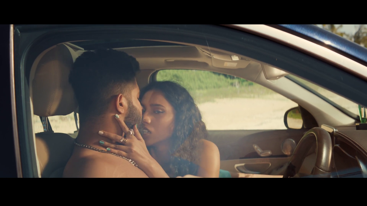 vlcsnap-2023-10-15-16h36m42s288