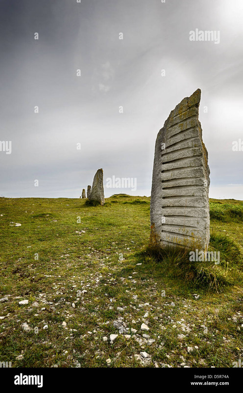 standing-stones-at-tout-quarry-on-portland-in-dorset-D5R74A