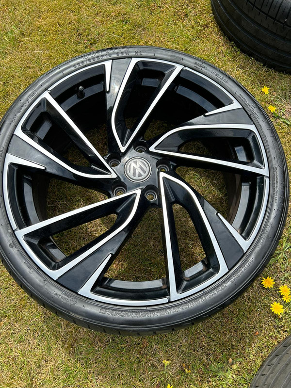 EE52CD4F-2F26-4A85-A1C2-476B631BABF3