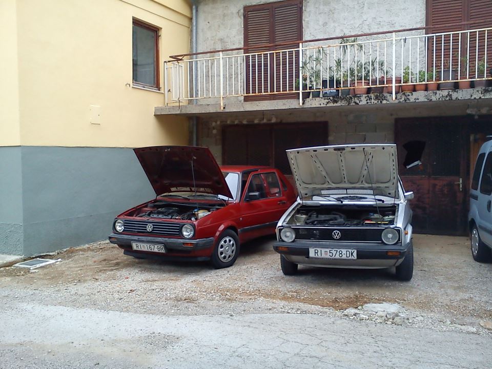 321683_2570803311631_1508446415_n