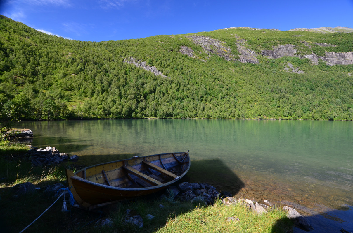 Noruega 10 días de cabañas y con niños - Blogs de Noruega - ETAPA 3- Geiranger- Granja de Herdalssetra (4)