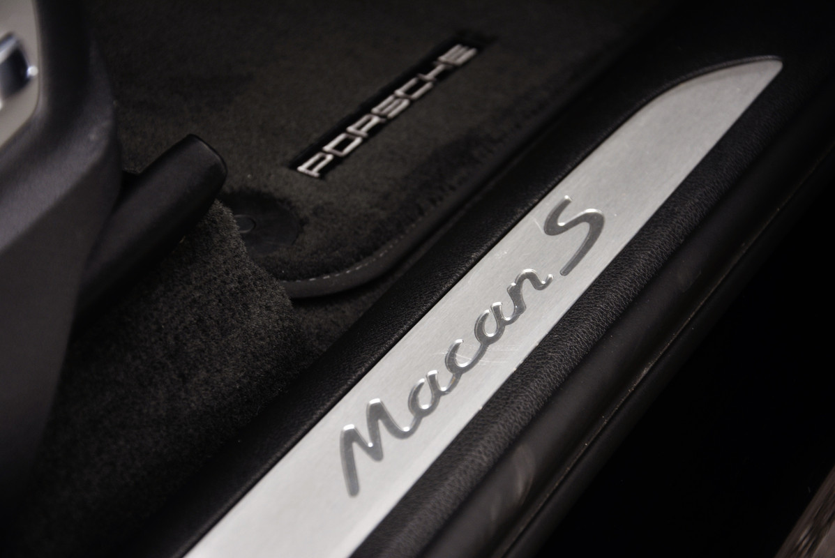 B0C25DC4-F89D-4545-9F5E-3828BC550FDF