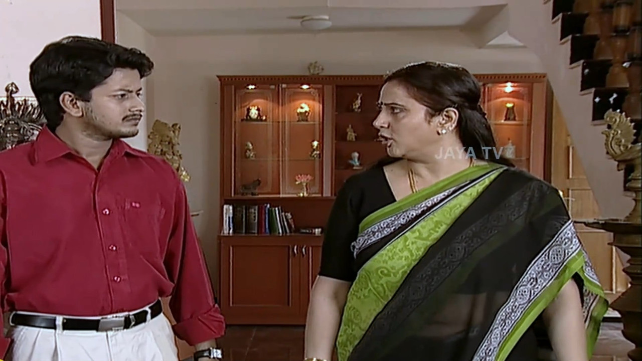 young beautiful Geetha  Sexy navel through transaparent black saree.mkv_snapshot_00.36.558