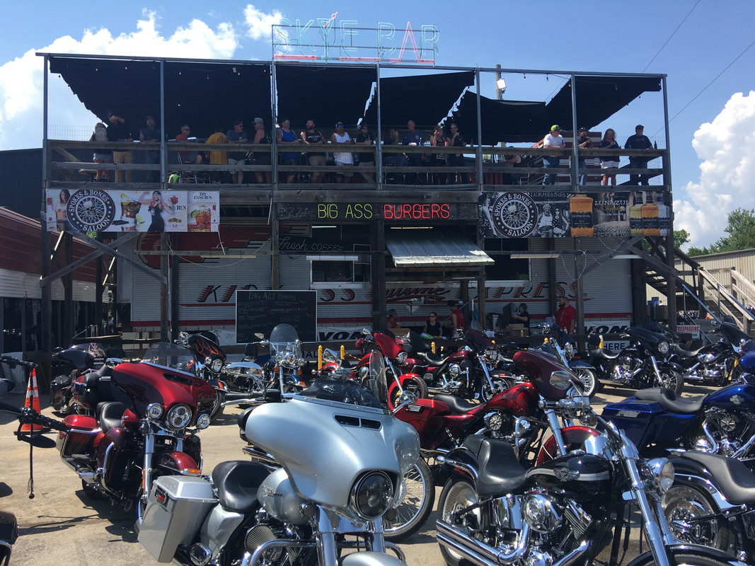 E943CB0D-0C82-4FA6-8F34-D8E6DBD24923