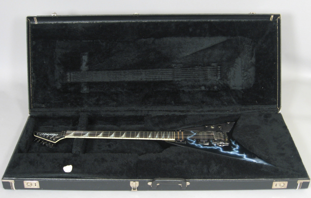 1985JacksonRandyRhoadsGraphicGuitar014
