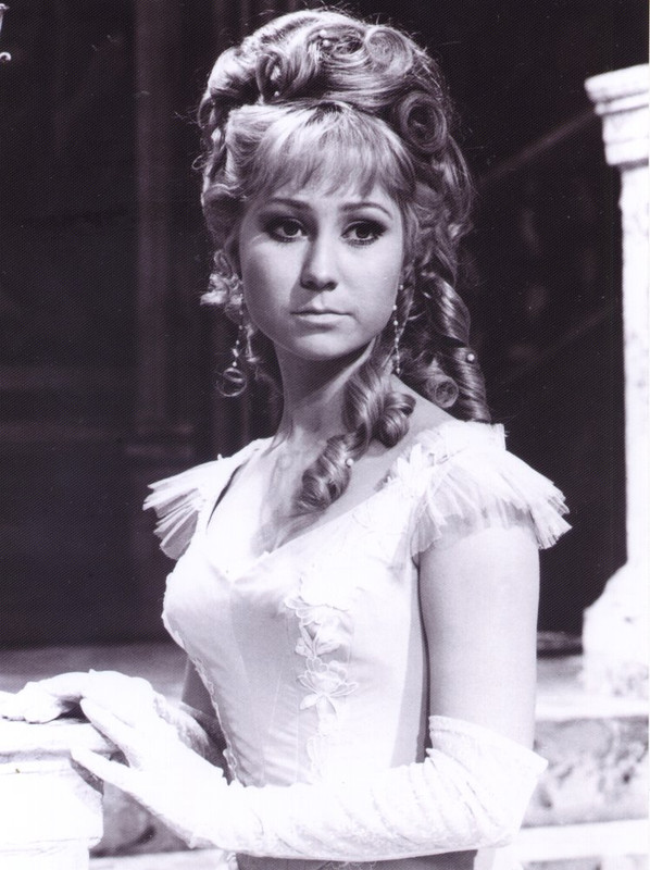 felicity_kendal_b07