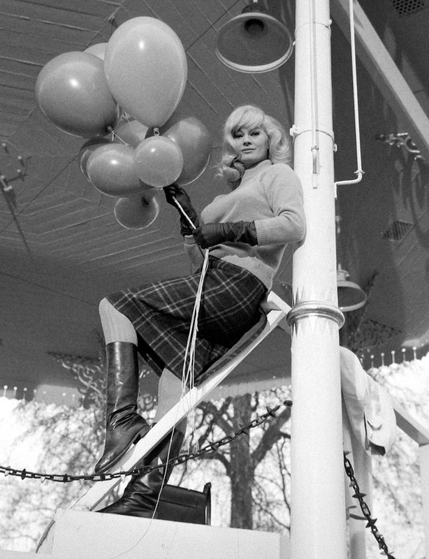 anita_ekberg_me18