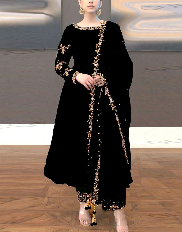 Decent Embroidered Velvet Black Wedding Dress with Organza Dupatta