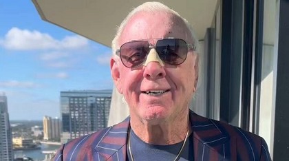 [Image: mobile-RESEM126169ric-flair.jpg]