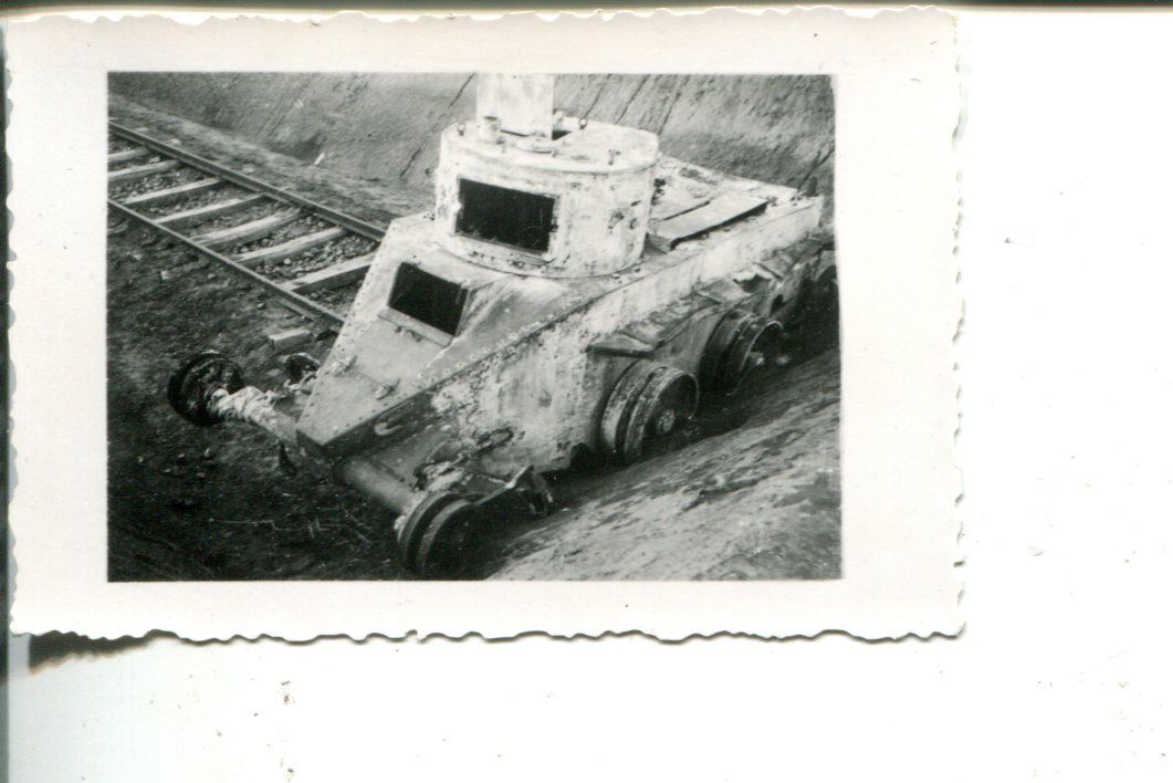 Orig.Foto zerstörter Russischer Panzer Tank BT 7