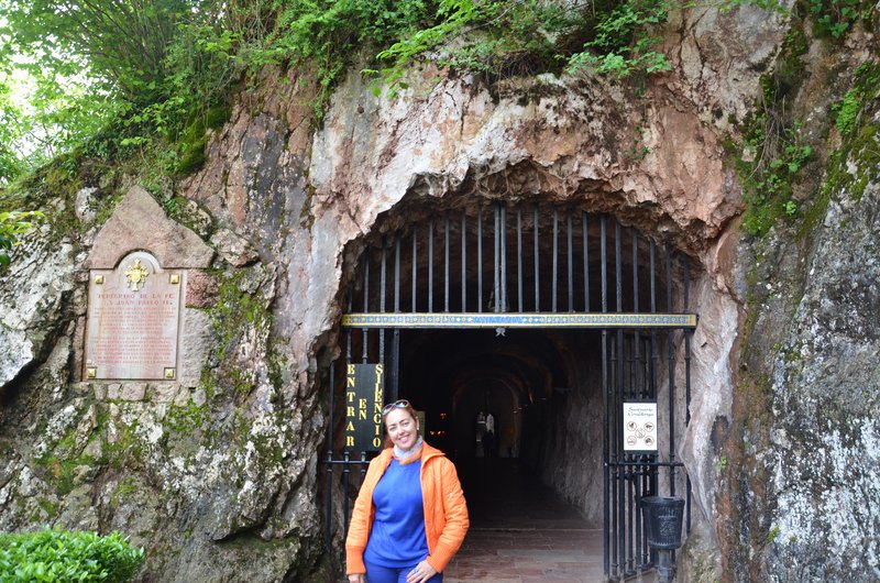 BASÍLICA DE COVADONGA-16-5-2013-ASTURIAS - Paseando por España-1991/2015-Parte-1 (21)