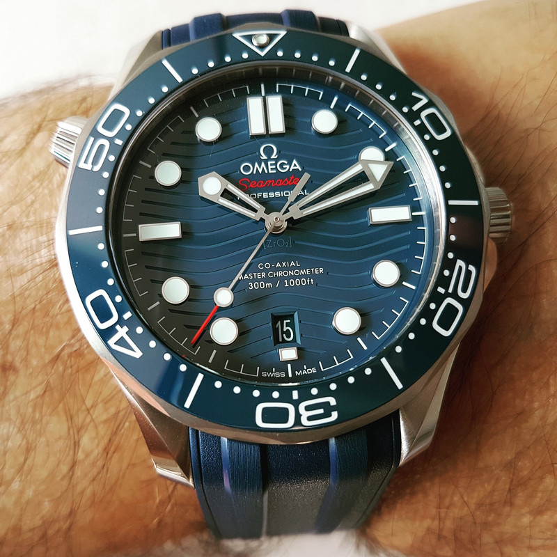 Ω Seamaster Professional Diver 300M Co-Axial Master Chronometer 42mm Cal. 8800 Blue  (2)