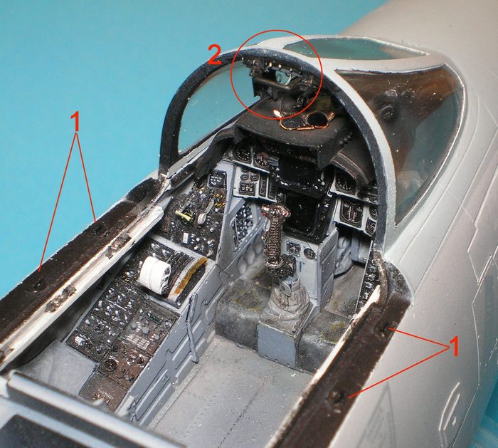 tn_F-14_nose_section_037a.jpg