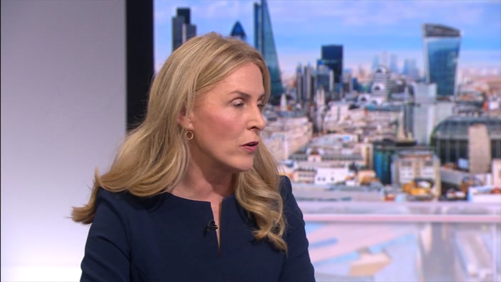 BBC London News_20220523_18301900.ts_snapshot_11.01.226