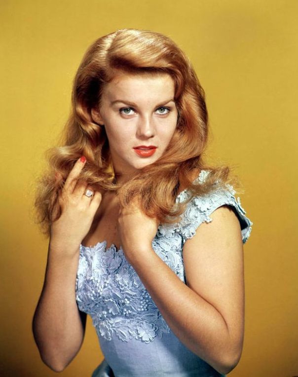 Ann-Margret_mb32