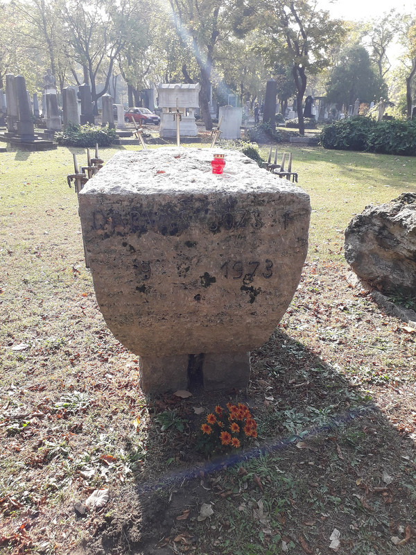 József_Darvas_grave
