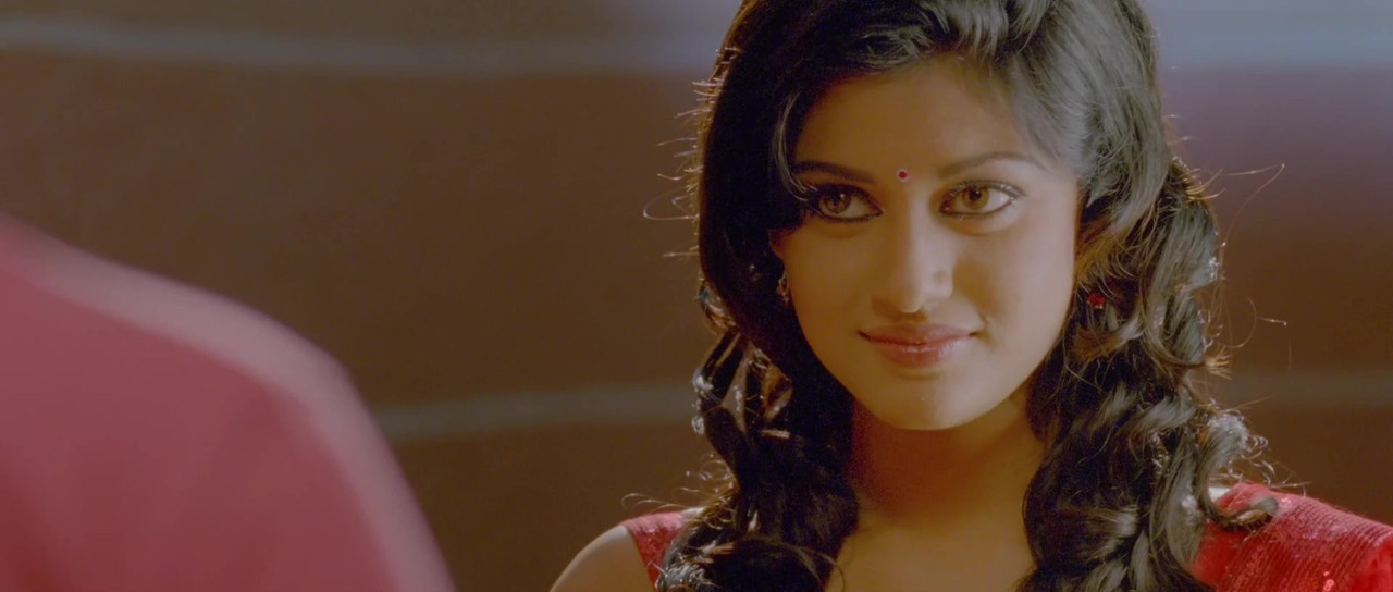 Oviya in Pulivaal[2014] Itunes rip.mkv_20210424_114140.083