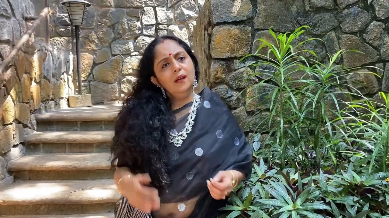 Navel Only.mp4_snapshot_00.02.828