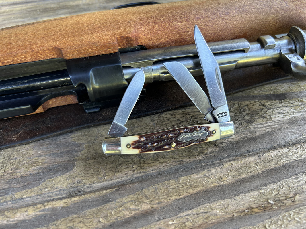 Schrade-USA-Uncle-Henry-834-UH-2.jpg