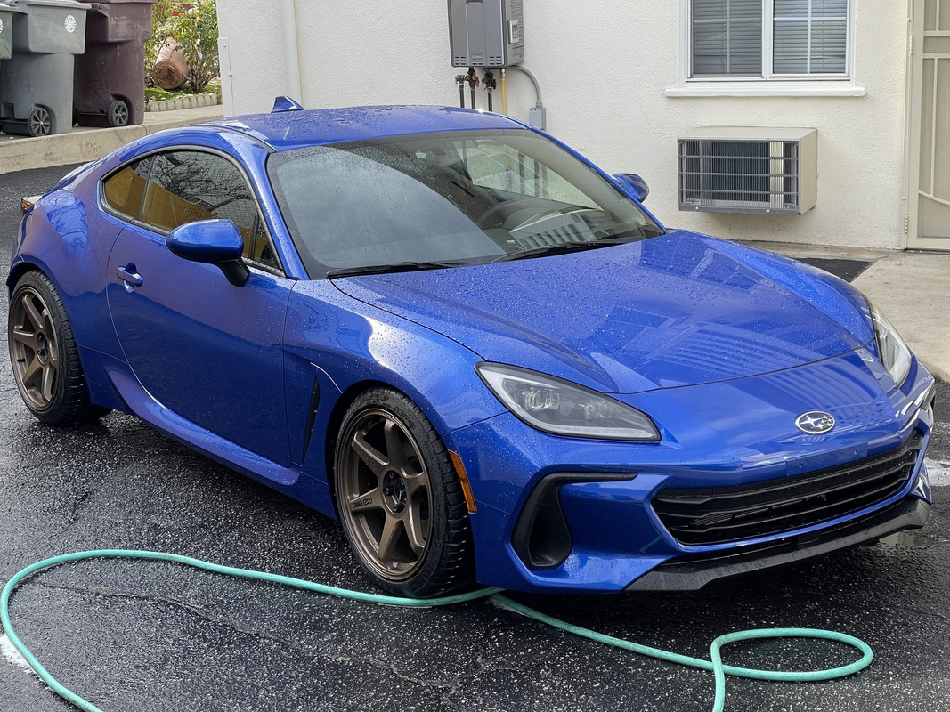 6B0FD9E4-C463-418C-82F6-95A582CFACAF