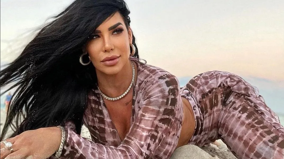 Desde la playa, Lis Vega presume cuerpazo de impacto y deja a todos en shock