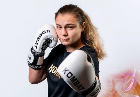 Андреа Себук - румънската кралица на Санда: Ще бъде зрелище от първата до последната секунда