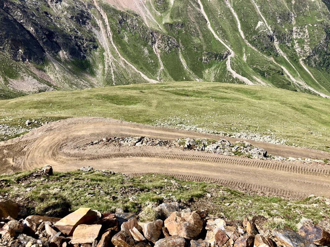 974C0C98-F2CE-40A1-ABD2-138C7CF47652