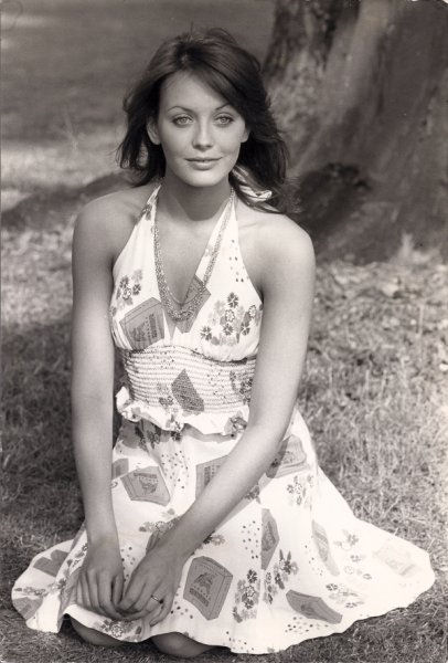 Lesley_Anne_Down_b22