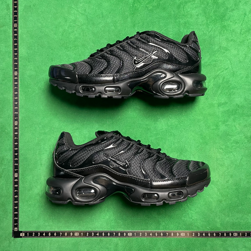 131、Supreme x Nike Air Max 98