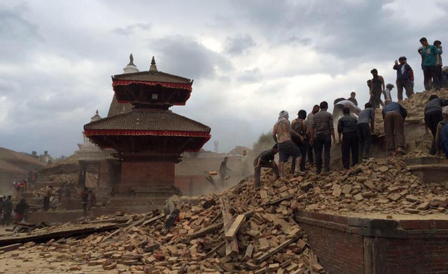 [Imagine: Nepal-Major-Earthquake-Kathmandu.jpg]