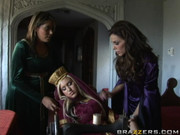 9-1-5 Rachel Starr extra, Victoria Valentino extra, Memphis Monroe