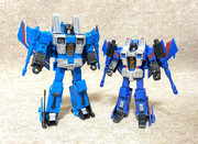 Earthrise-Thundercracker-Skywarp-15