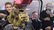 Inspiration4-07-los-4-y-un-facehugger-de-peluche