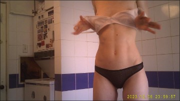 [Image: Dressing82720516010120260428.jpg]