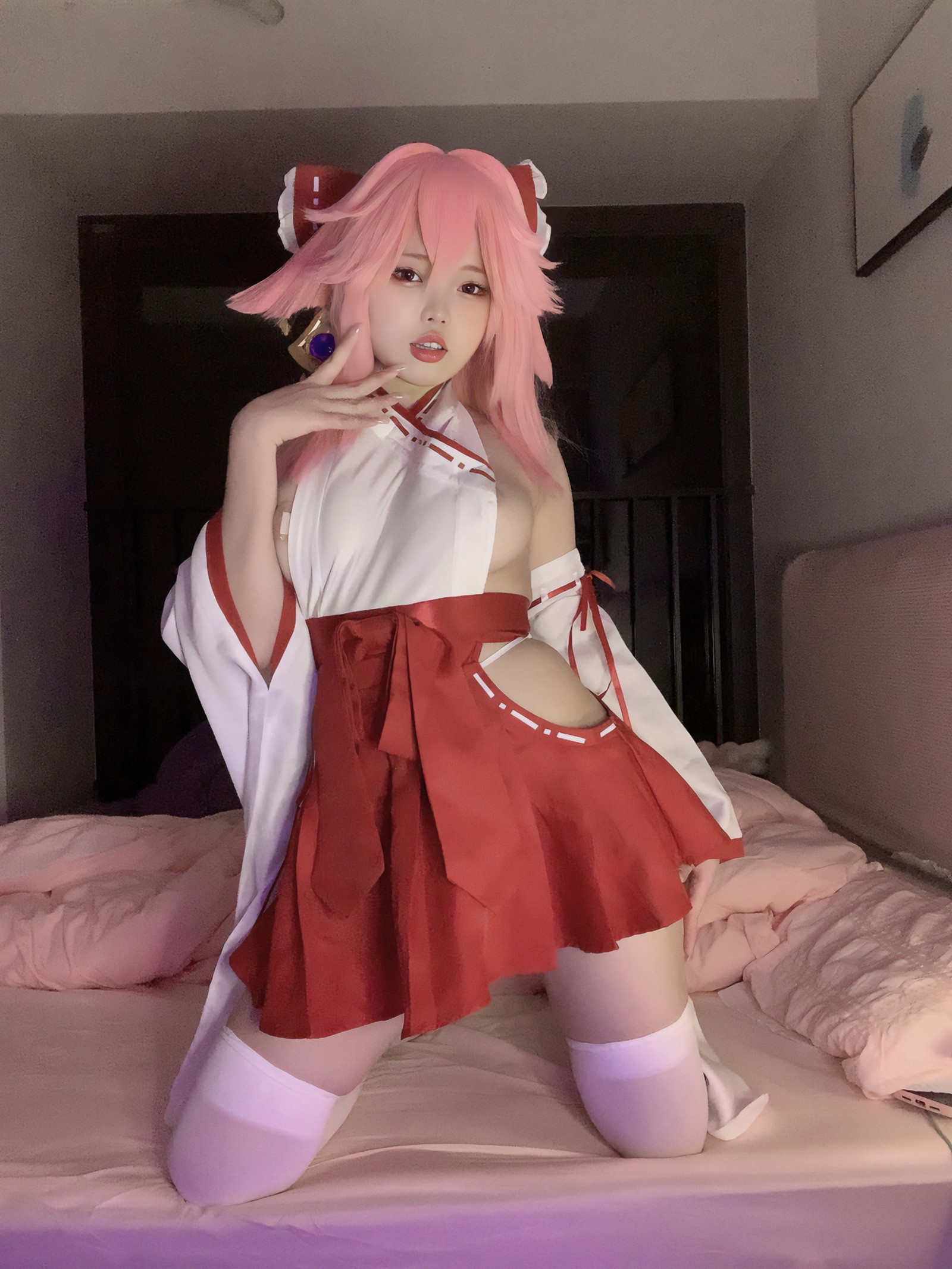 小瑶幺幺 八重巫女 Cosplay 写真合集【39P + 1V｜47.3MB】插图2