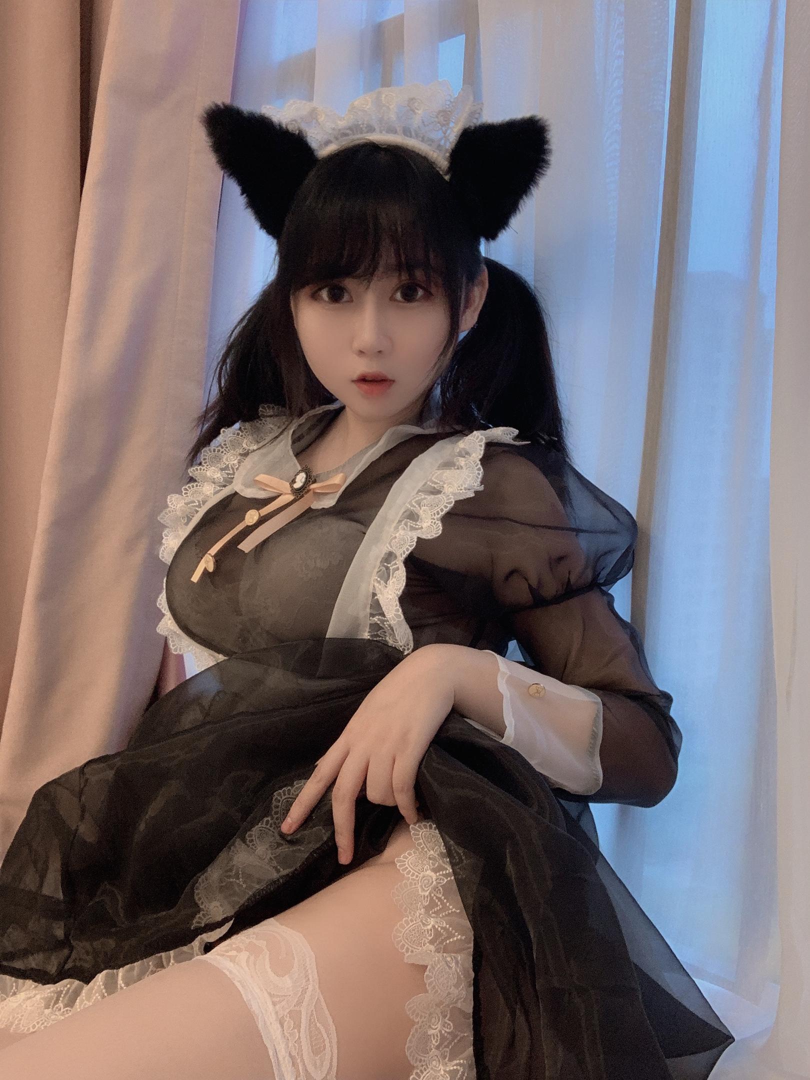 是依酱呀 NO.001 透明女仆 28