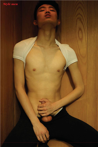 045