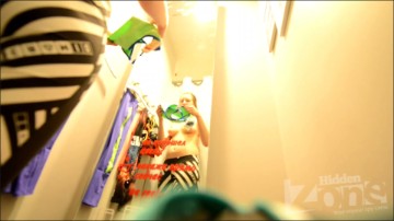 [Image: Voyeur60135105542.jpg]