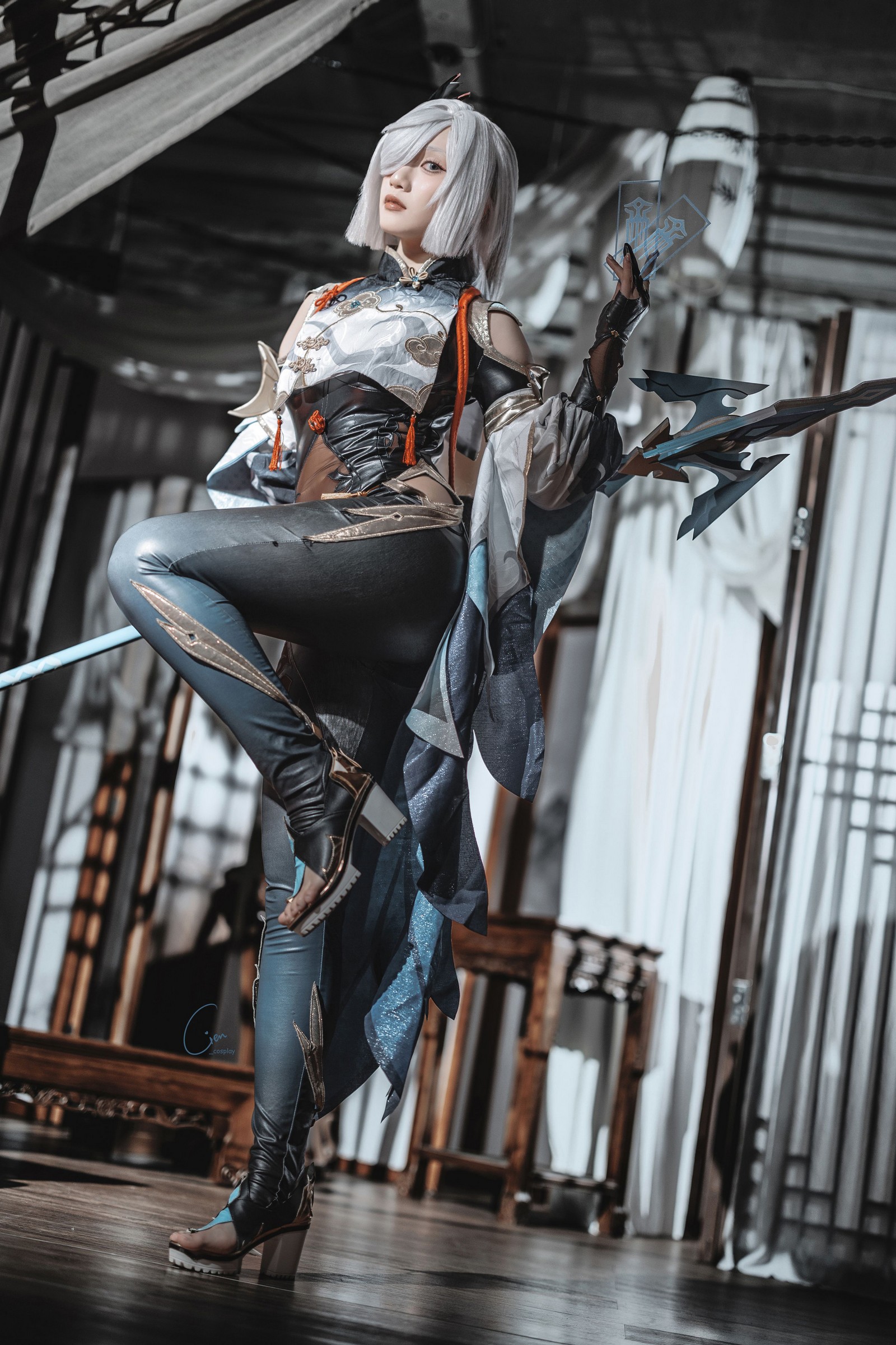 Cien恩恩 原神 申鹤 Cosplay 写真合集｜角色还原高清大图（31P｜89MB）插图1